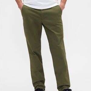 GAP Men's army green Chinos